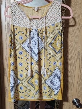Lavish Yellow Bandana-Print Lace Yoke Top